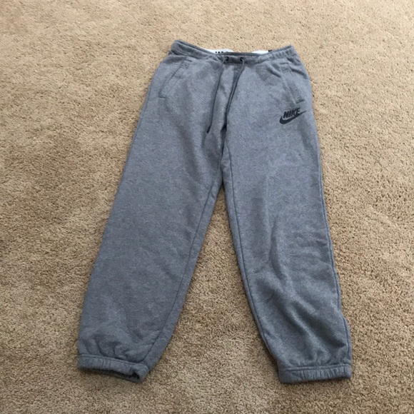 nike grey joggers medium